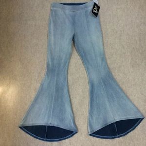 NWT Art Class Girls Bell Bottom Pants Medium 7/8